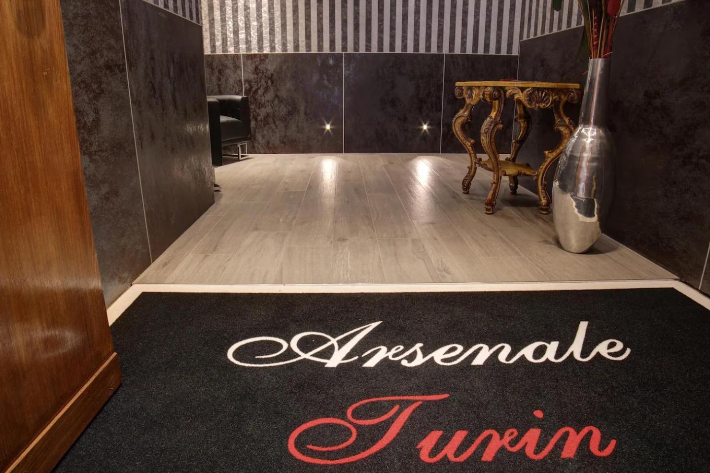 Arsenale Turin Rooms Turim Exterior foto